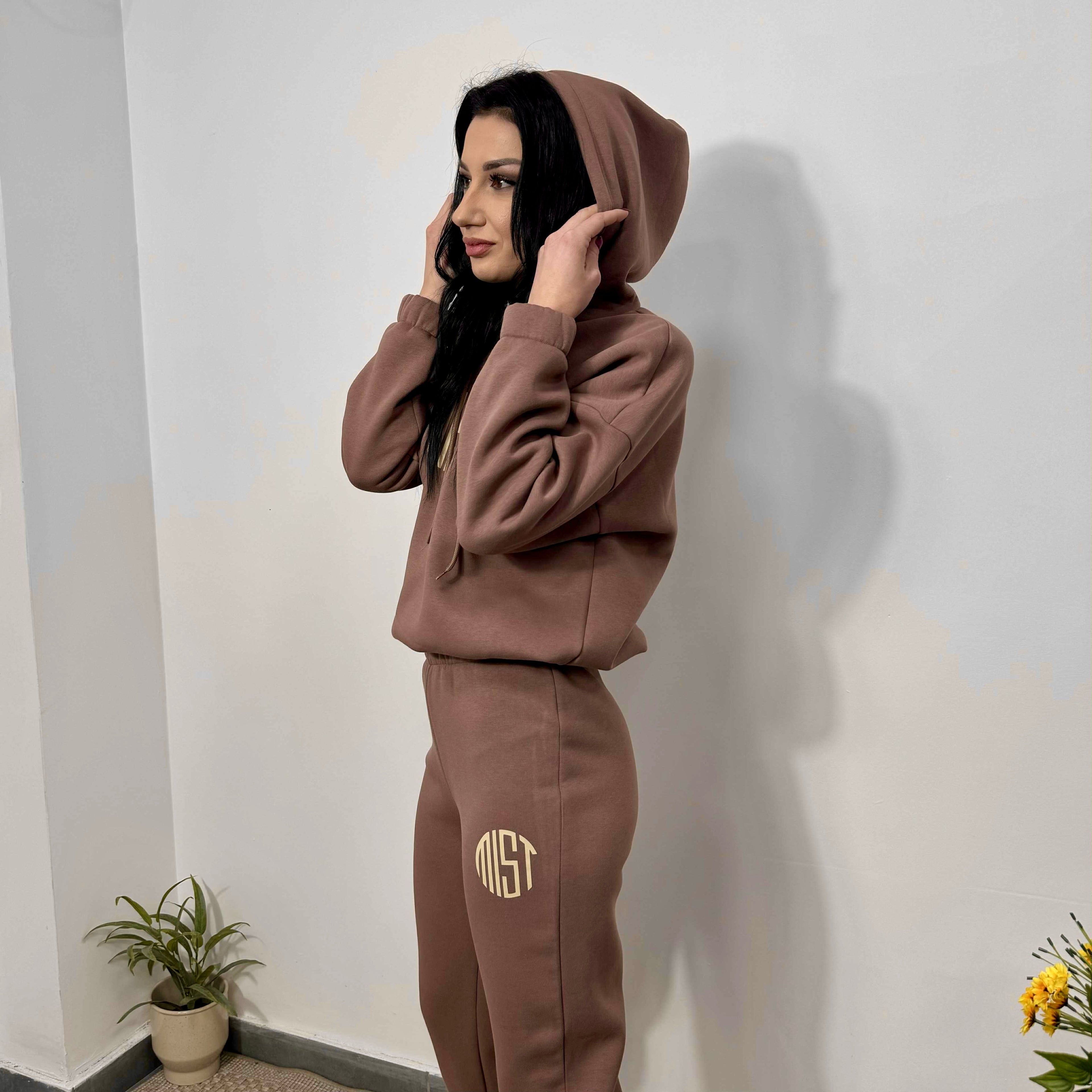 Set din două piese matlasat MIST cu glugă, maro